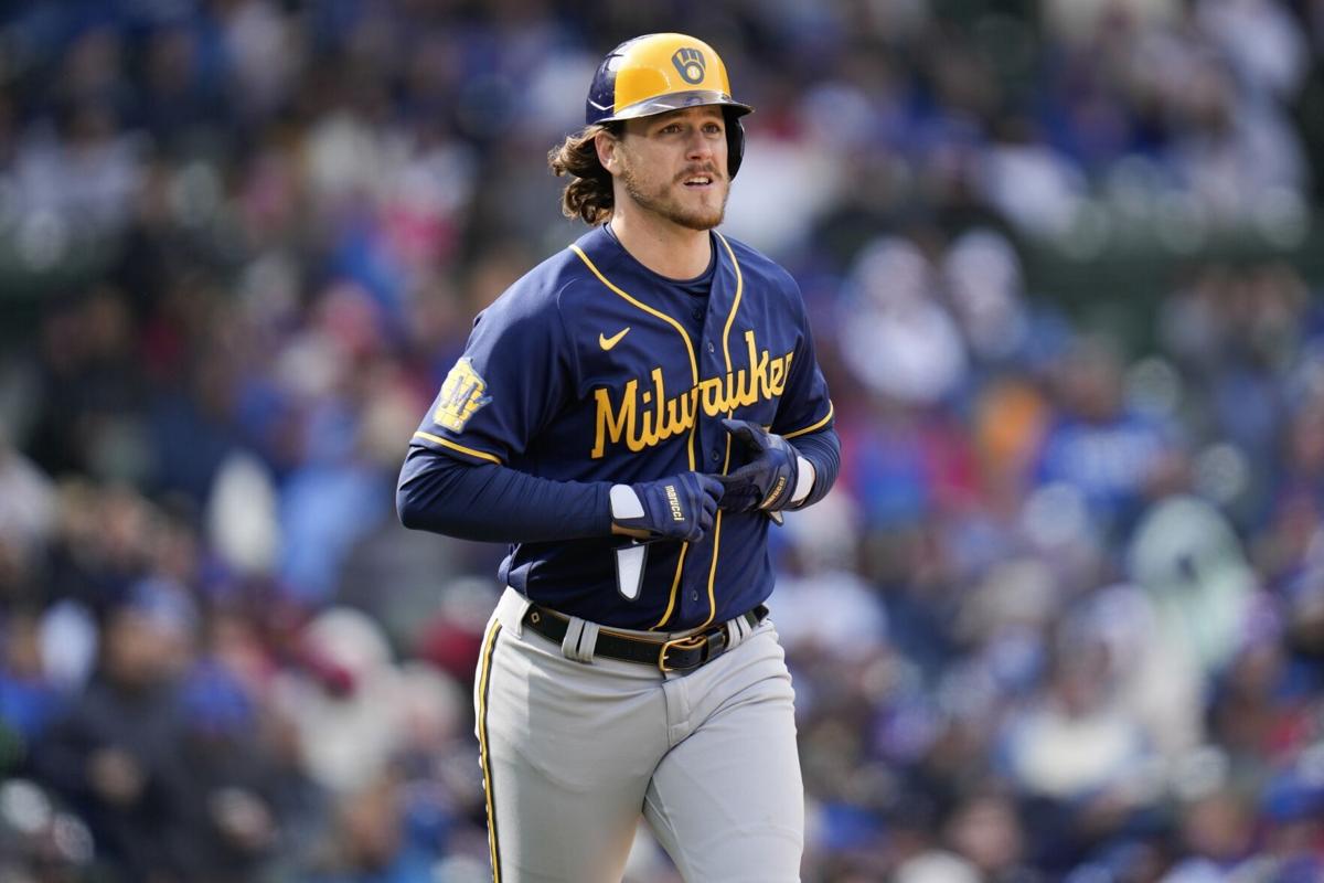 Brewers manage just 4 singles in shutout loss to Cubs