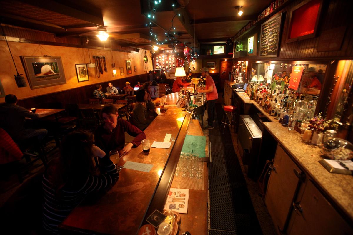 MASON LOUNGE 904092015172915.jpg