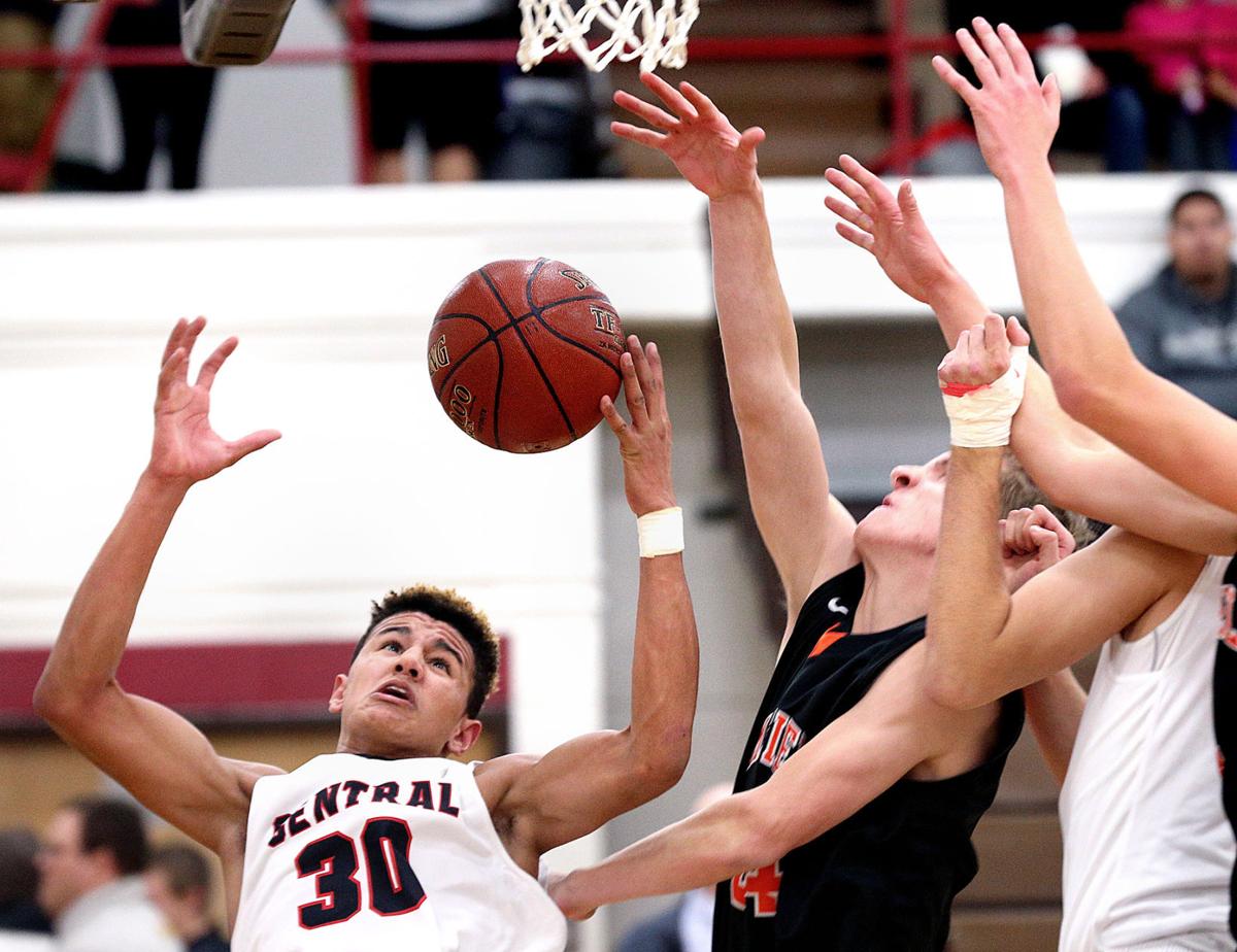 Prep boys basketball: La Crosse Central's Johnny Davis earns