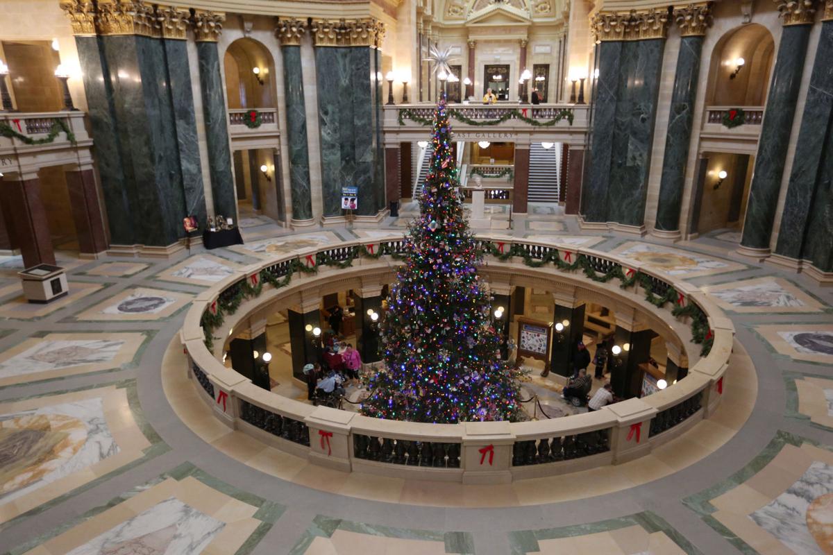 Wisconsin State Capitol Christmas Tree 2021