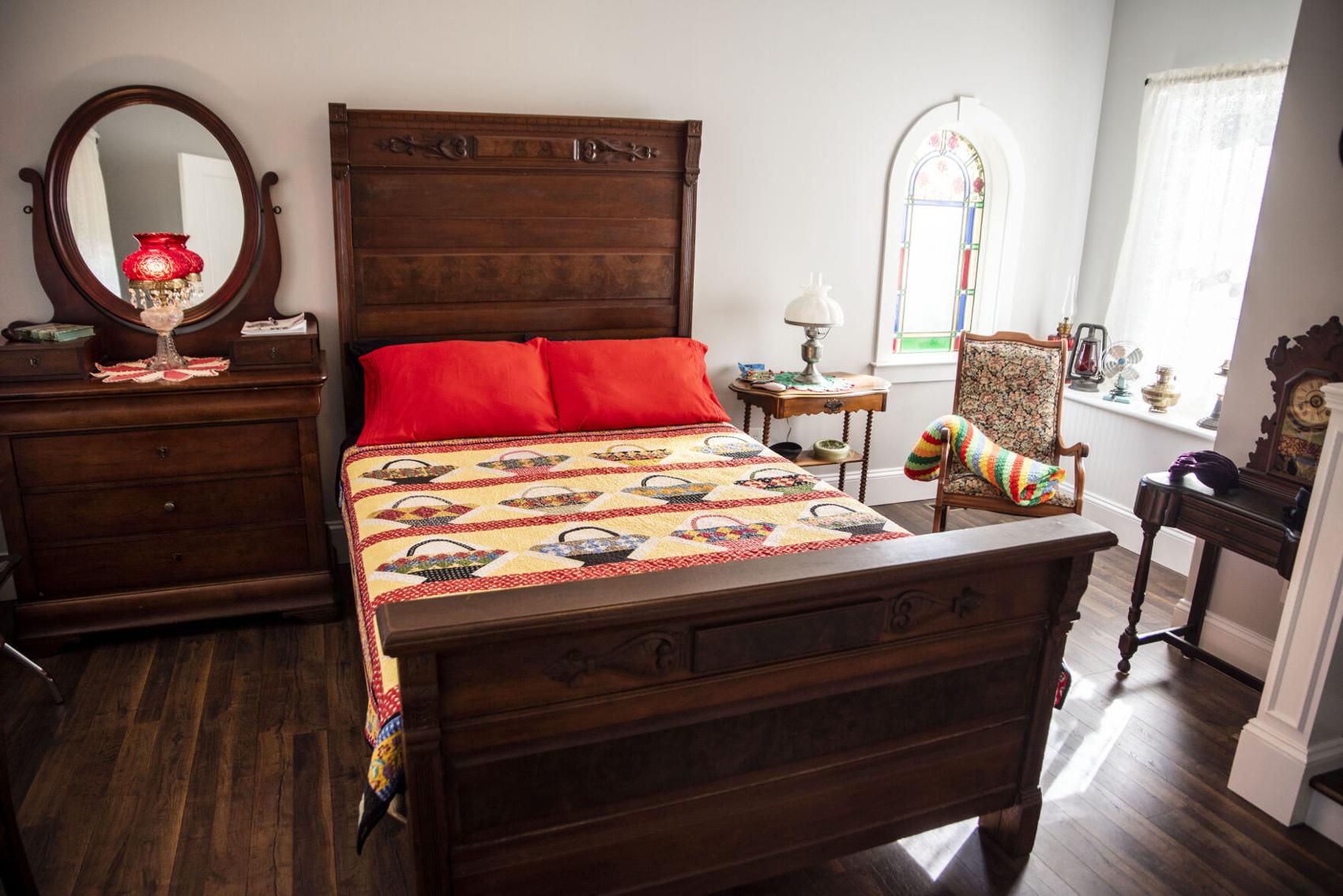 Love 'The Waltons'? to the bed & breakfast modeled after the