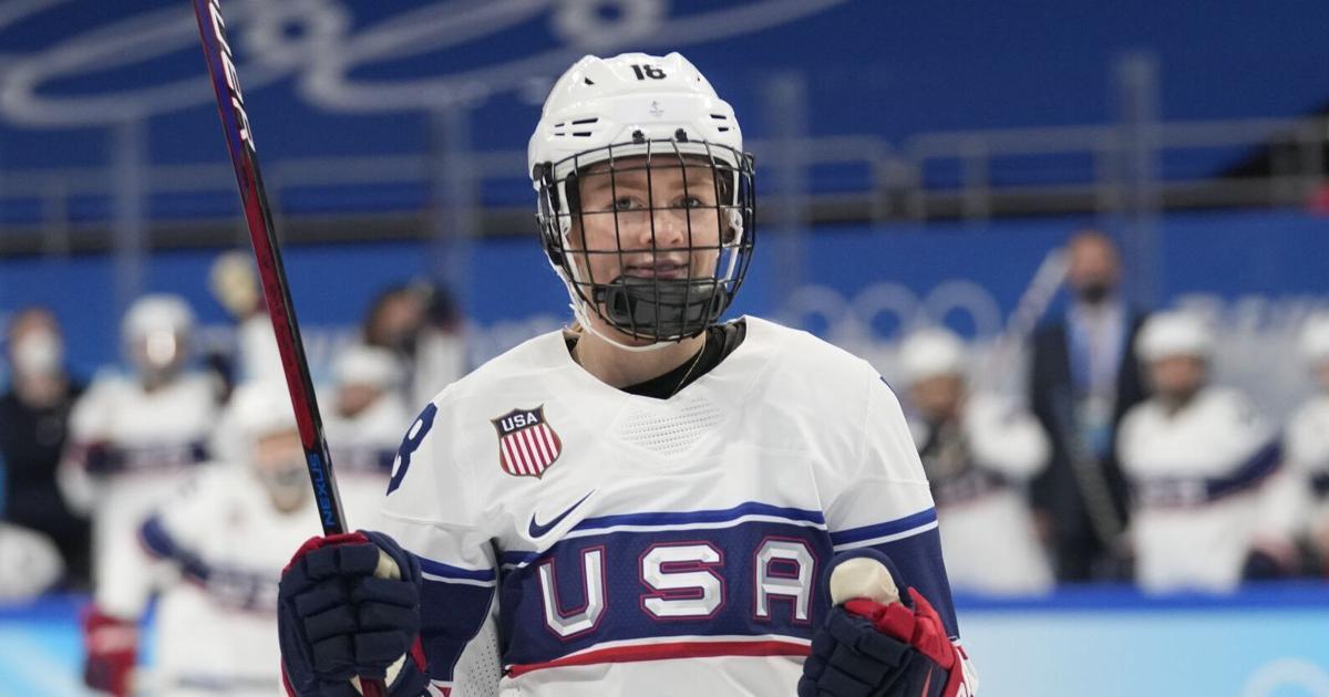 Wisconsin women’s hockey team adds a 2022 Olympian via transfer | Wisconsin Badgers Hockey