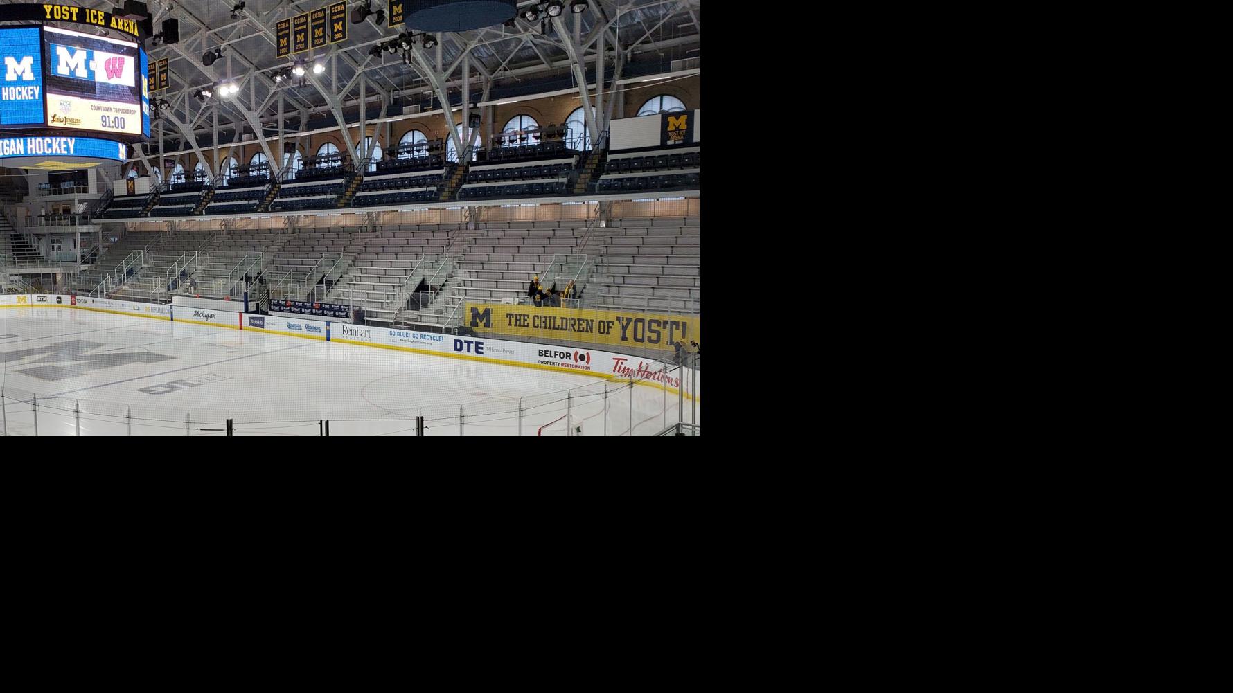 Wolverines 5 Badgers 3 Quick Wrapup And Three Stars From The Wisconsin Men S Hockey Loss At Michigan Wisconsin Badgers Hockey Madison Com