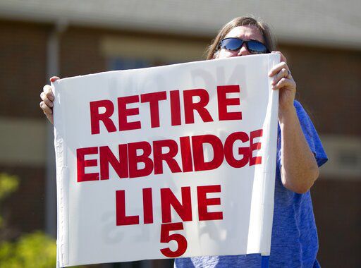 Enbridge hires companies to design, build Great Lakes tunnel (copy)