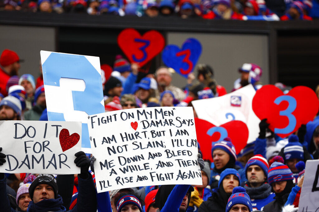 The Buffalo Bills will wear a “3” patch on Sunday in honour of Damar Hamlin  ❤️