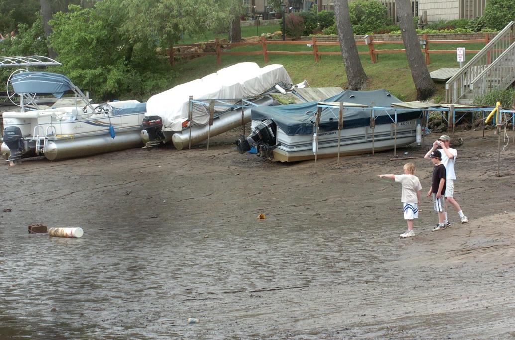 FLOOD OF 2008 'The lake just vanished;' Lake Delton fights to restore