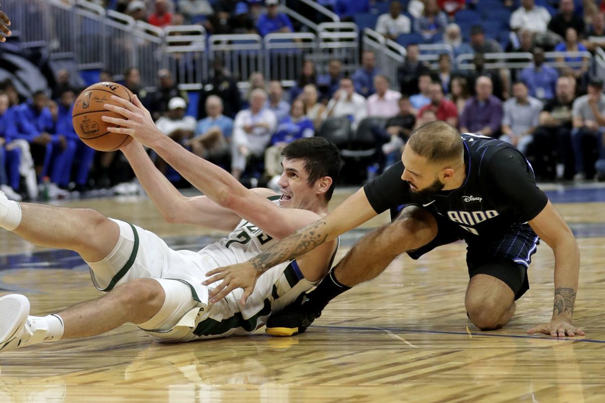 bucks photo 11-2