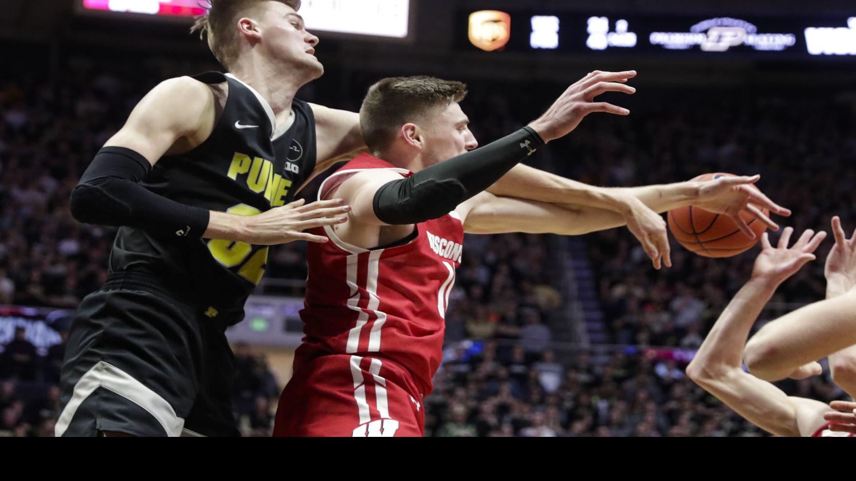 Mauled At Mackey Wisconsin Badgers Continue To Struggle At Purdue