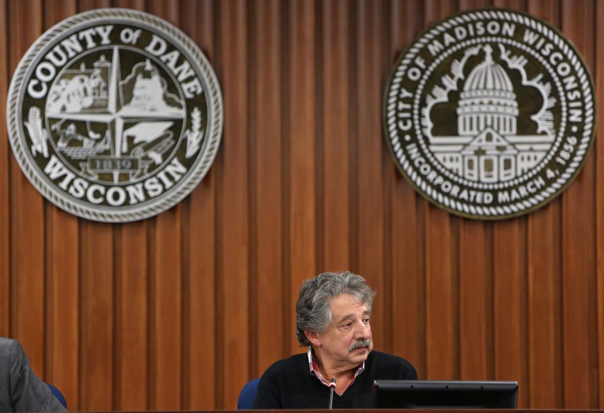Mayor Paul Soglin at City Council meeting 2014