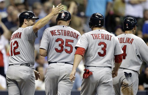 Allen Craig catches the last ball to clench the World Series 2011- Game 7