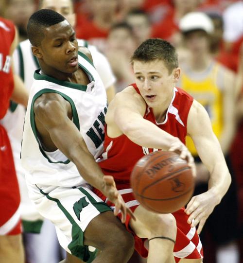 Tre Burnette Sam Darkow Madison Memorial Vs Neenah Wiaa State