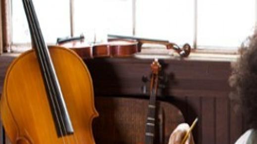 Bassist Singer Spalding Simmers In Stoughton Music Reviews