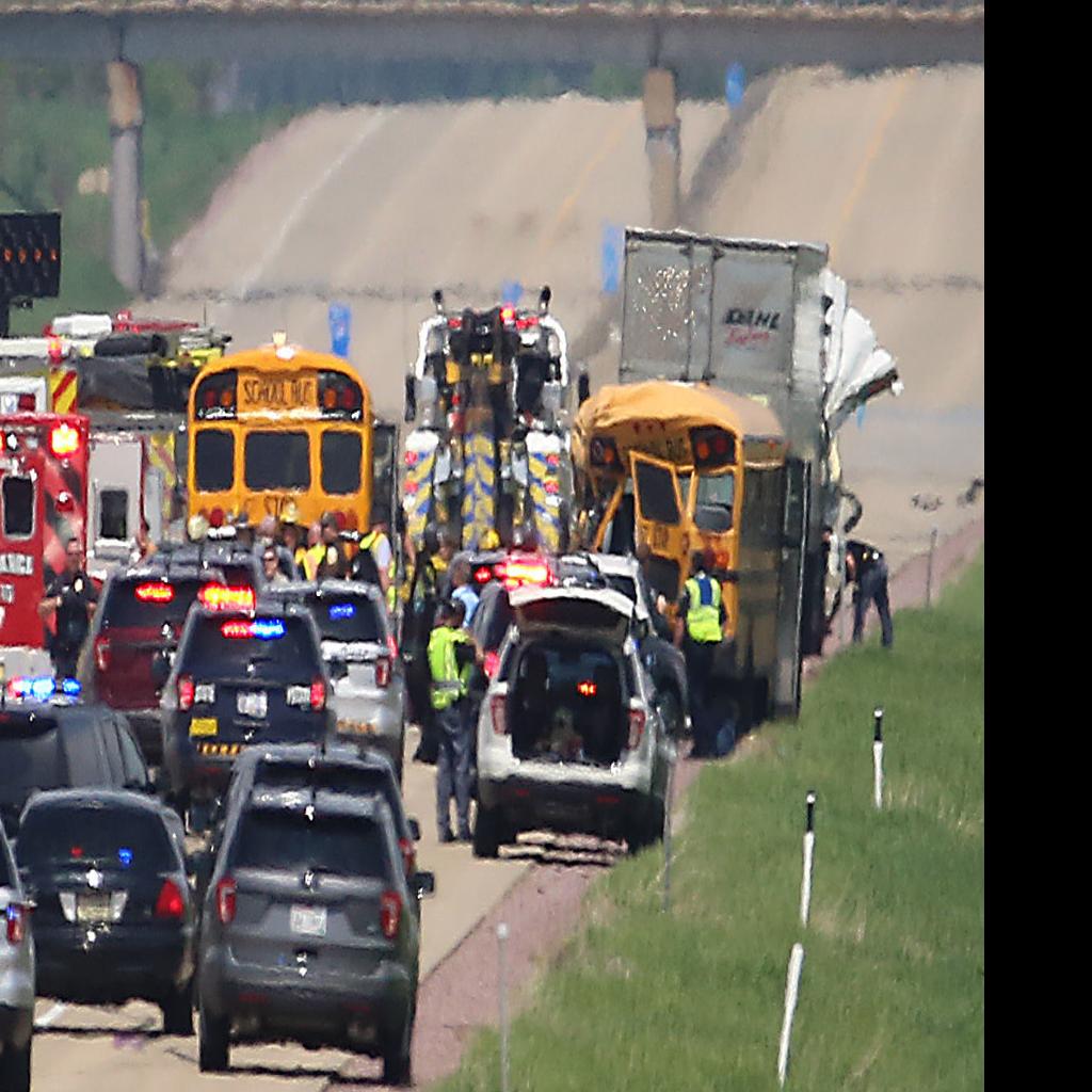 At Least 20 Injured In Semi Truck School Bus Crash On I 39 90 94 Near Deforest Crime News Madison Com