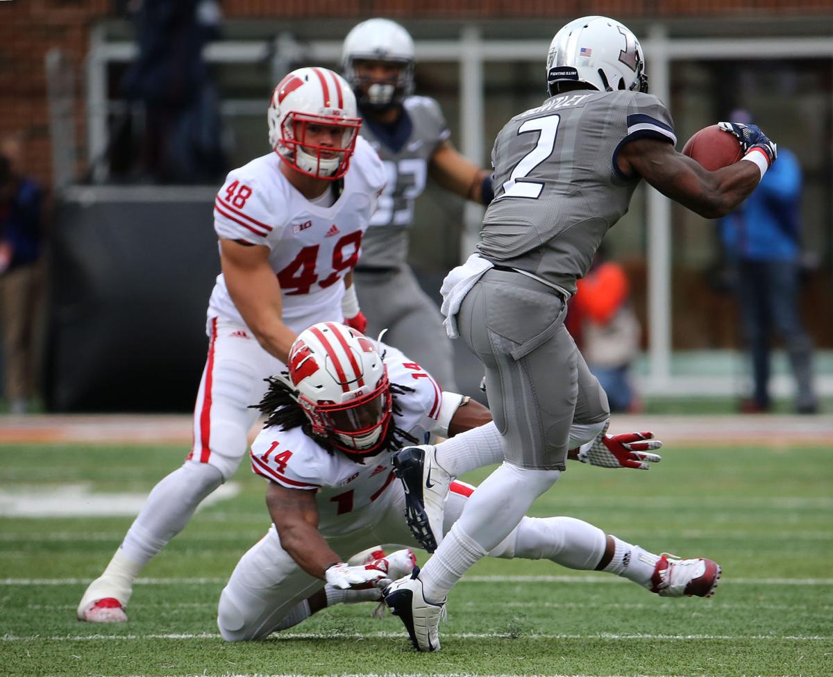 Badgers Football Arrington Farrar D Cota Dixon Among Players