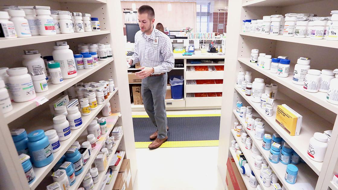 Wisconsin doctors must check patient history before prescribing ... Wisconsin doctors must check patient history before prescribing ...