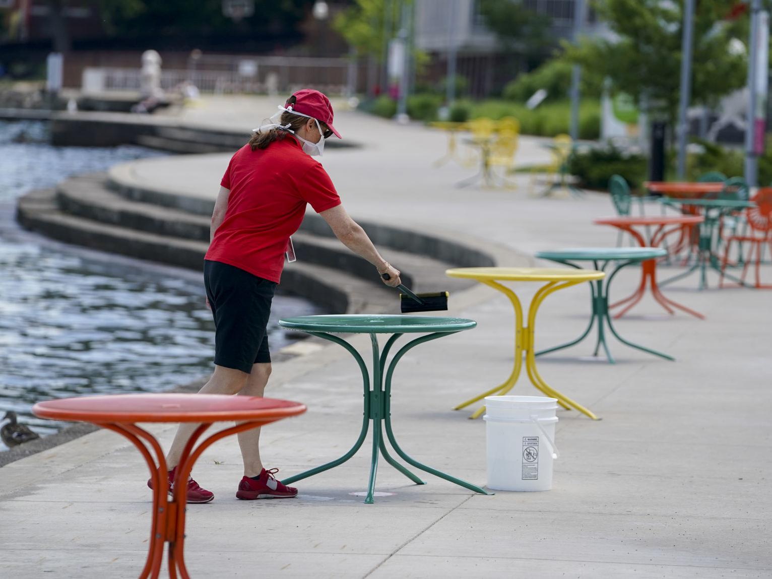 Memorial Union Terrace Reopens June 22 But You D Better Make A Reservation Higher Education Madison Com