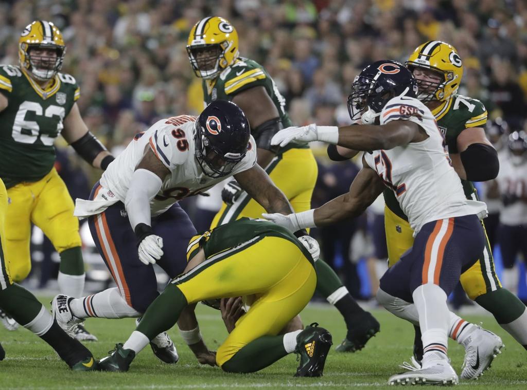 Packers Quarterback Aaron Rodgers Played Last Season With A Broken