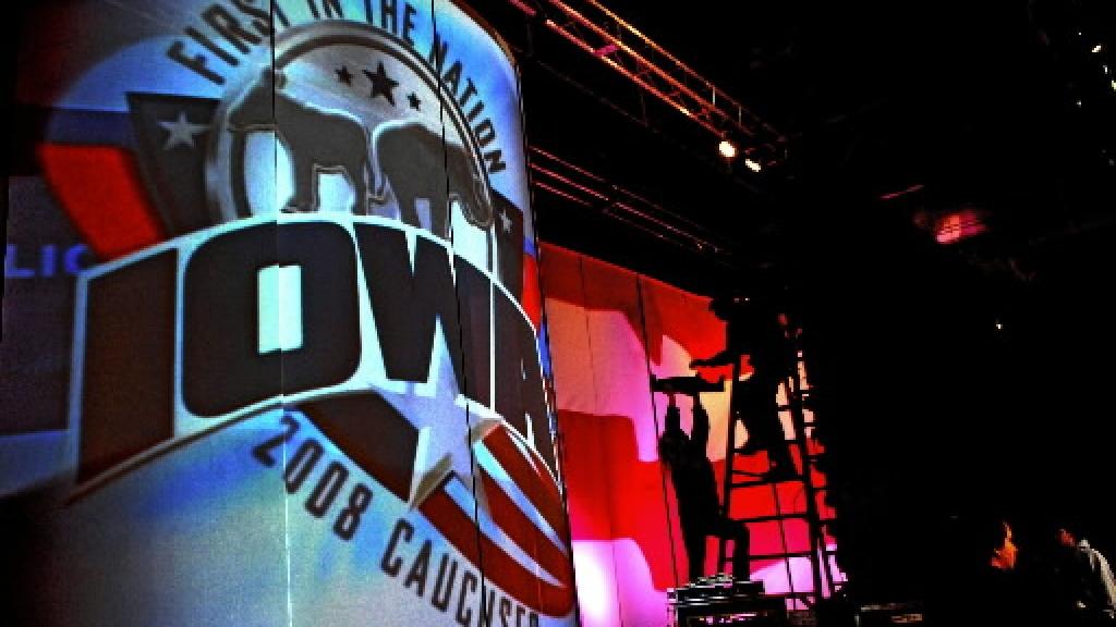 Travel Digest Festivus At Milwaukee Art Museum All Eyes On Iowa And Celebrate The Holidays In State Travel Madison Com