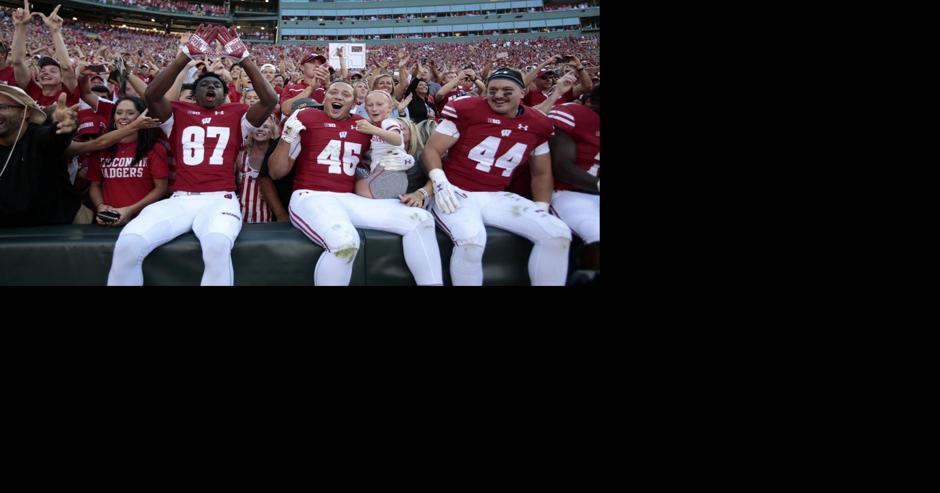 Kickoff time announced for Wisconsin football's opener against Notre Dame at Lambeau Field