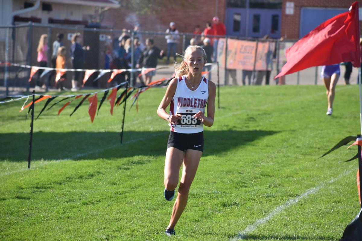 Prep cross country photo: Middleton sophomore Lauren Pansegrau at the halfway point