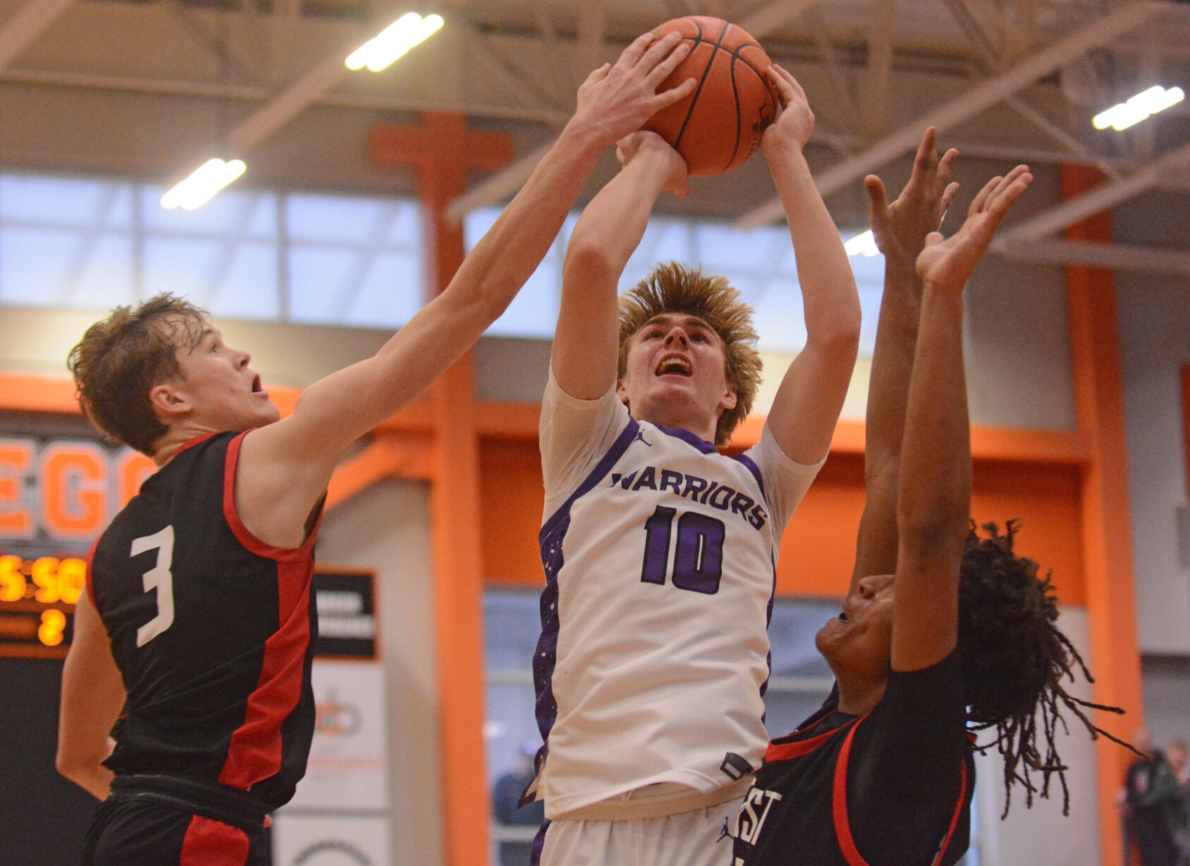 Sun Prairie East's Chris Davis Jr. reopens his recruitment