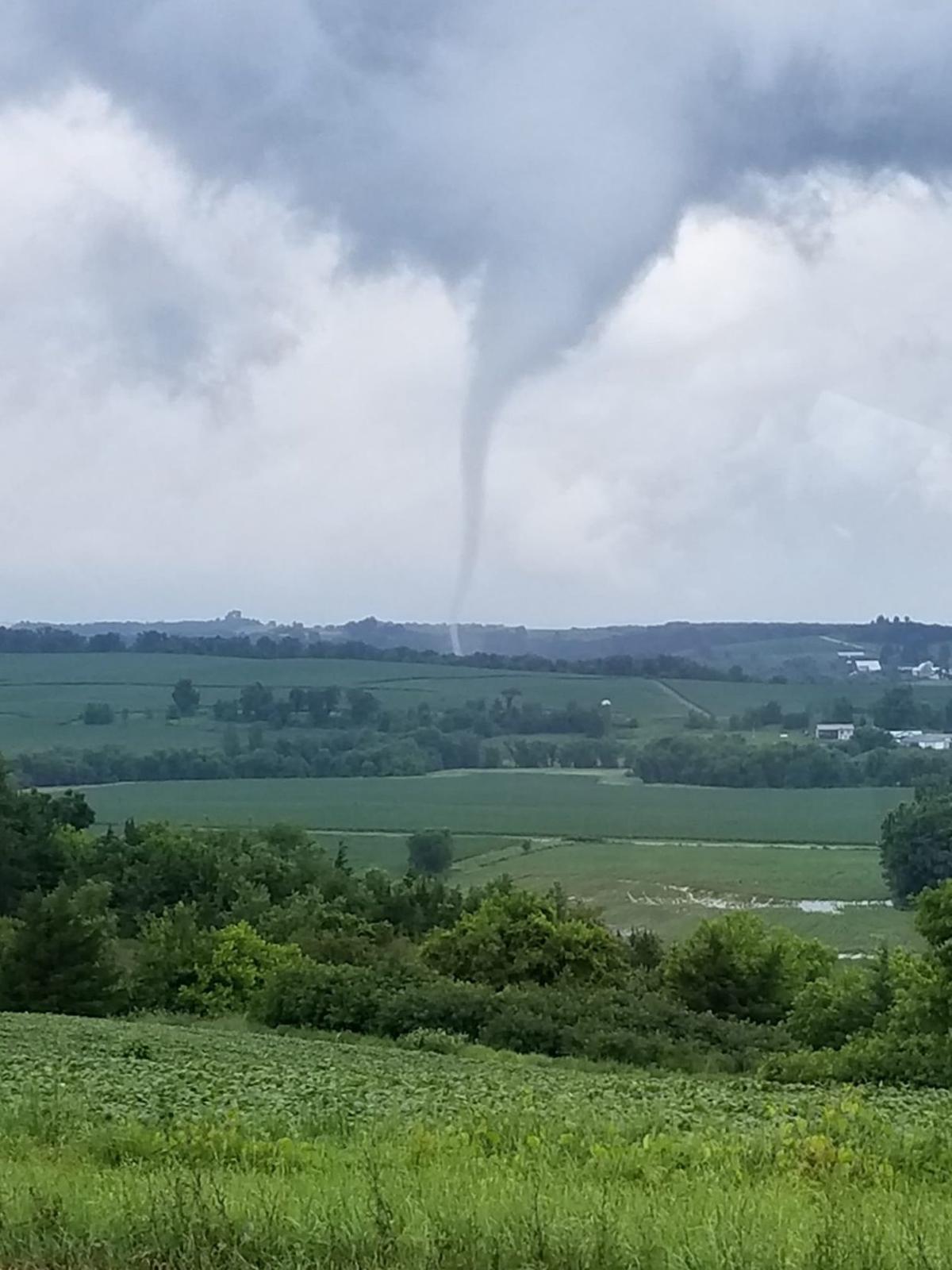 2 tornadoes reported across Southern Wisconsin on Tuesday