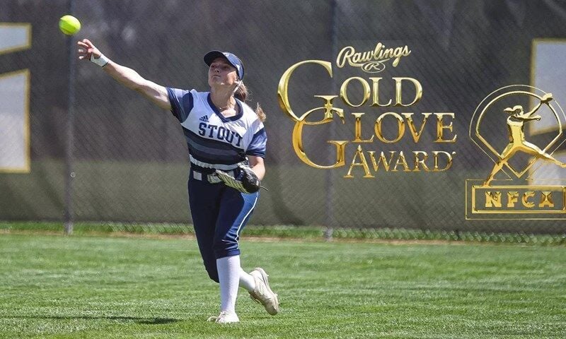 UW-Stout's Dolecki Earns NFCA Division III Gold Glove Award
