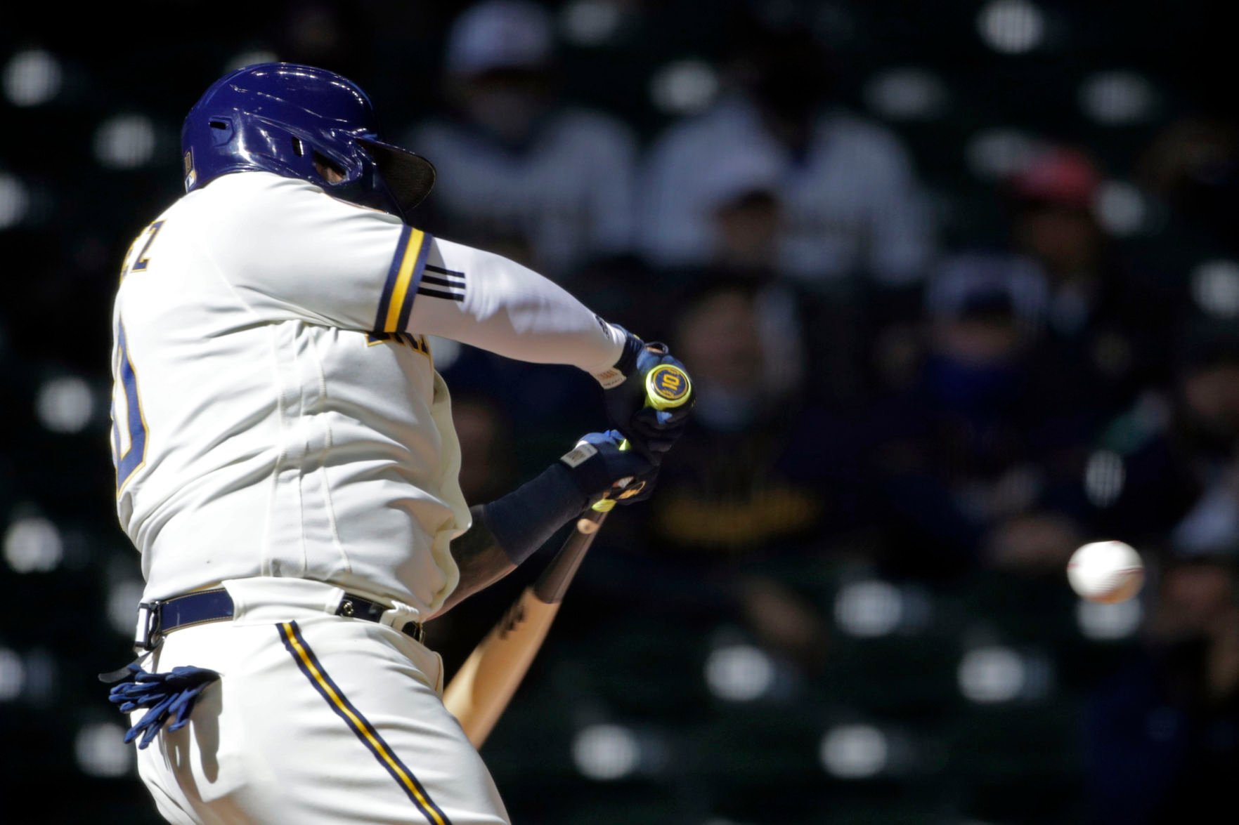 Stirring Comeback Lifts Brewers Past Twins In Season Opener | Major ...