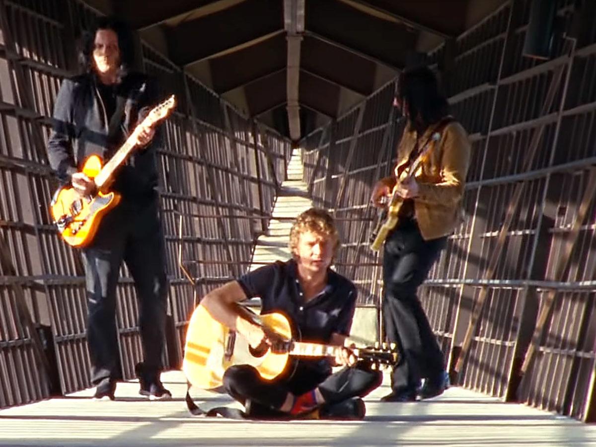 Jack White And The Raconteurs Perplex Fans With Video Shot At House On The Rock Music Madison Com