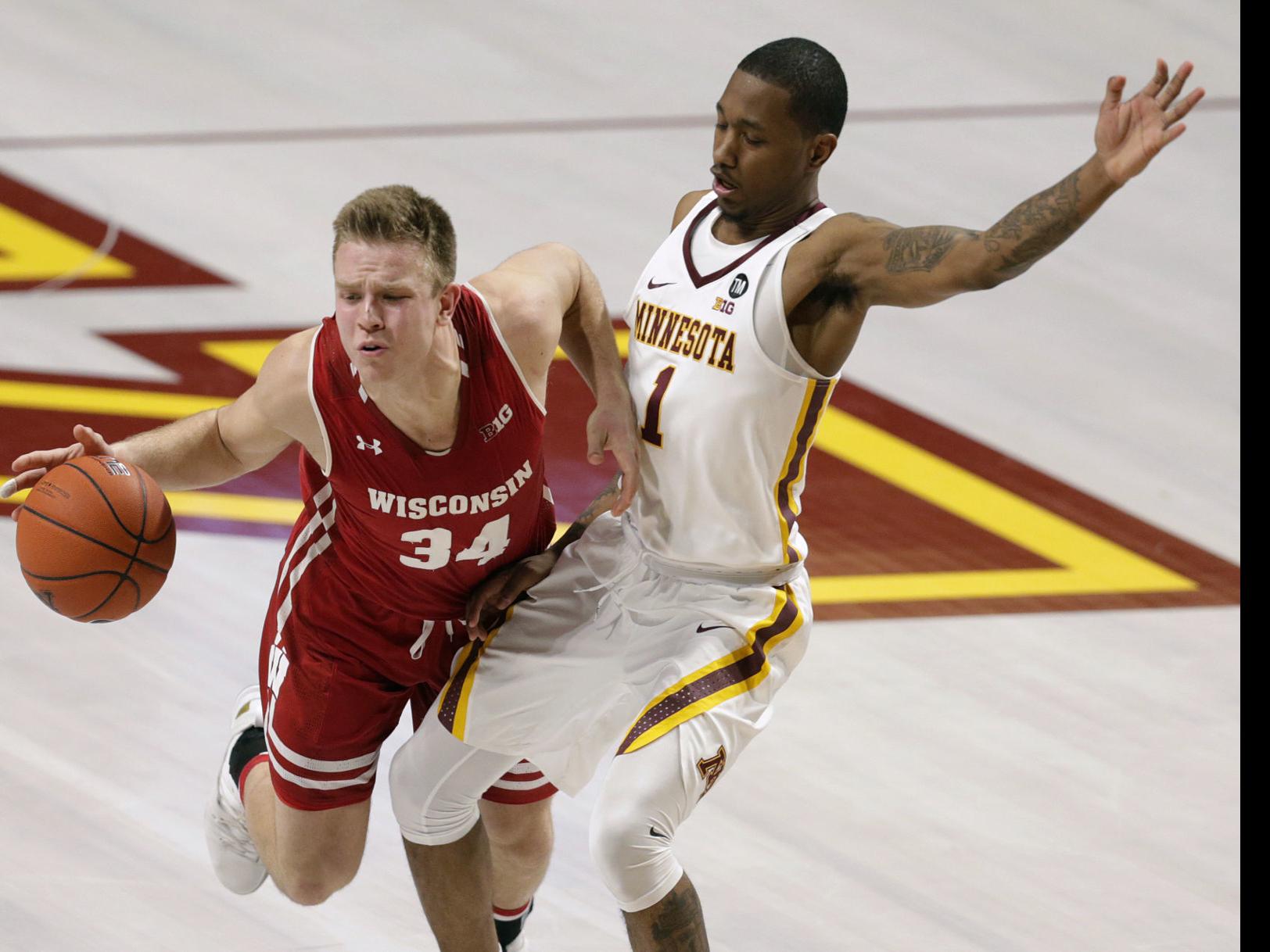 Controversy Follows Wisconsin S Brad Davison Through Big Ten
