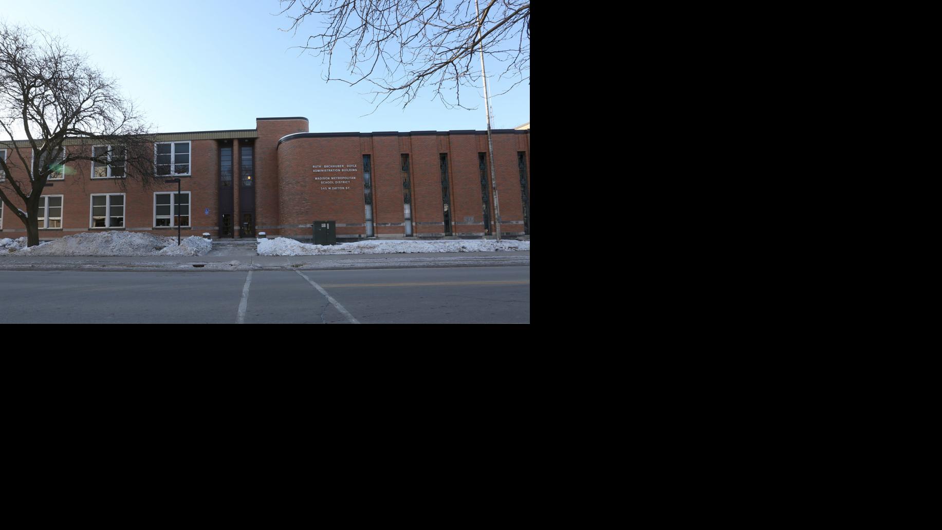 Madison School District considers requiring fewer credits for