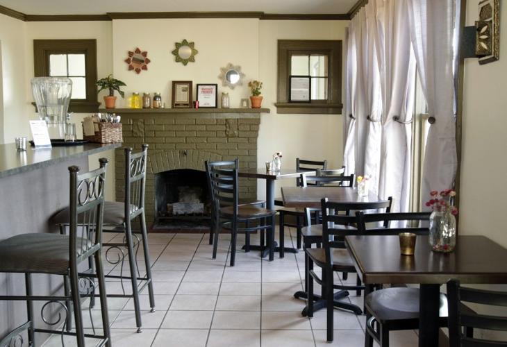 Banzo food cart finds a home for great Mediterranean fare