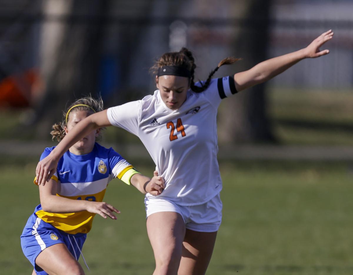 State Area Players Prepare For Coaches Boys Girls All Star Soccer Games High School Soccer Madison Com State Area Players Prepare For Coaches Boys Girls All Star Soccer Games High School Soccer Madison Com