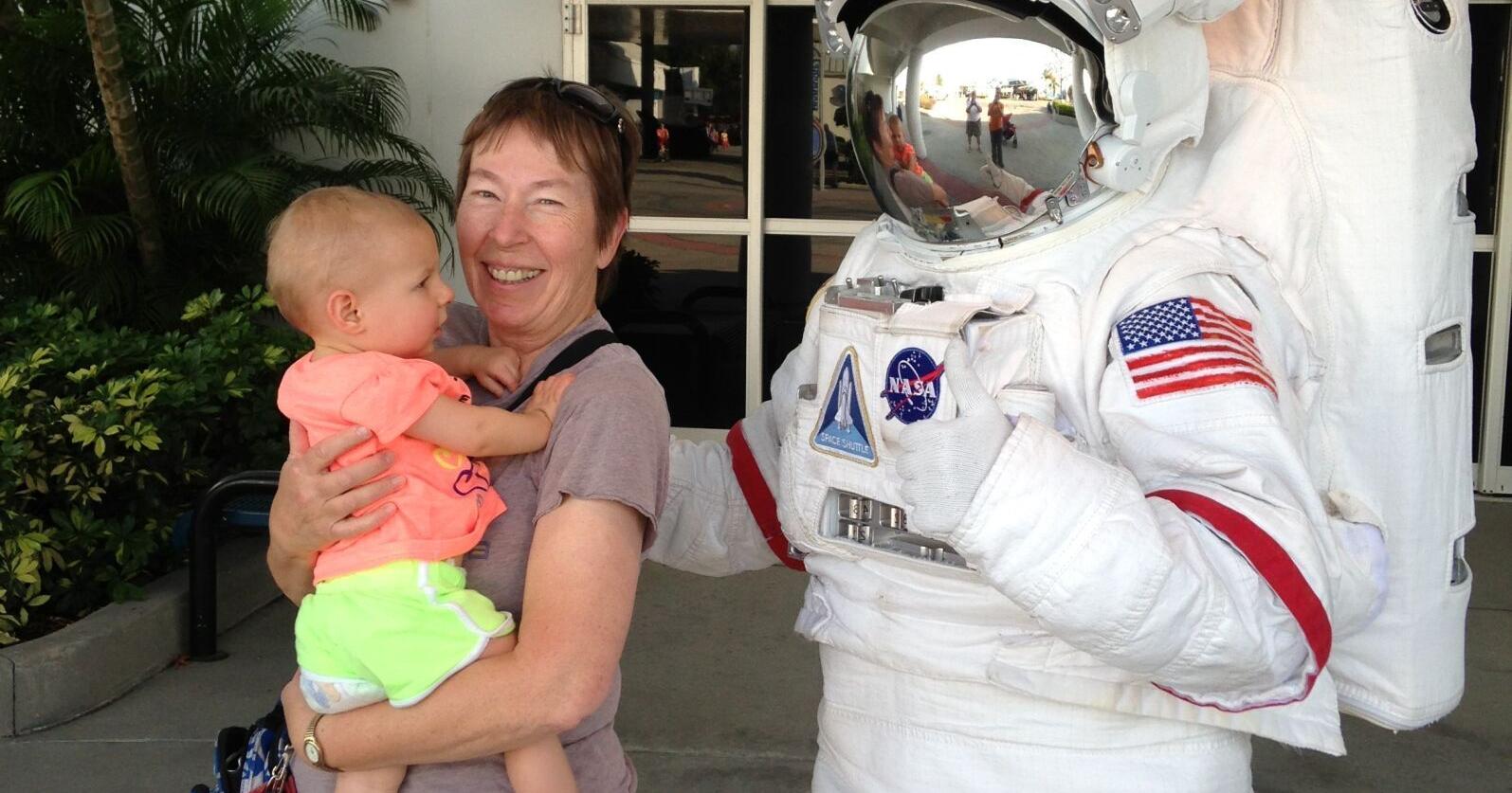 Bound for the moon, Madison doctor's ashes might miss - Vimarsana News