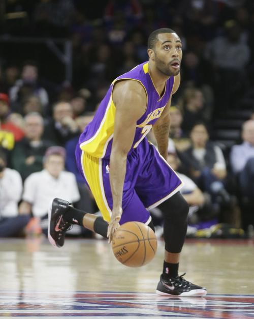 Bucks Milwaukee Signs Xavier Henry To Training Camp Deal Report
