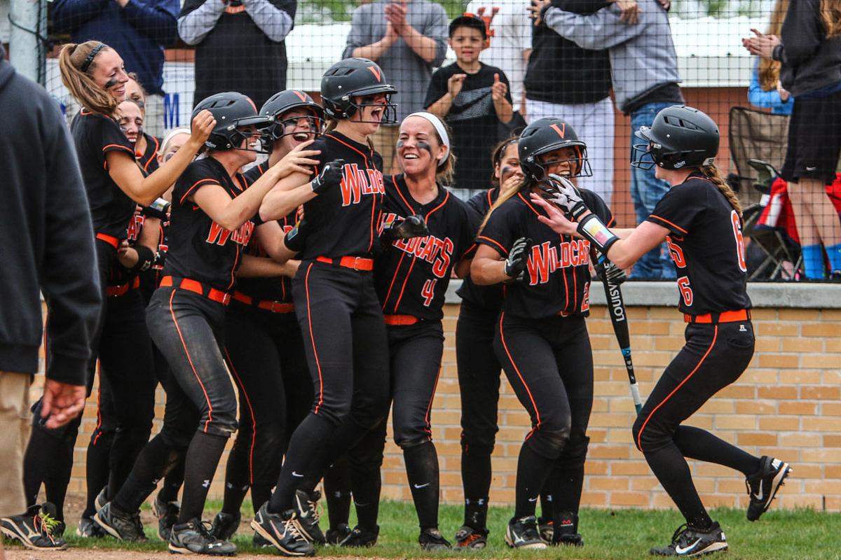 Prep Sports Verona Grabs Big Eight Softball Lead On Heather Rudnicki S Walk Off Single High School Sports Madison Com