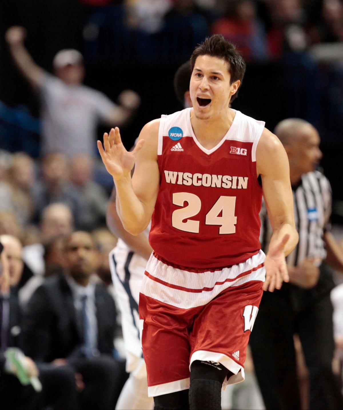 Badgers Men S Basketball Former Uw Players Revel In Bronson Koenig S Buzzer Beater Against Xavier Wisconsin Badgers Men S Basketball Madison Com