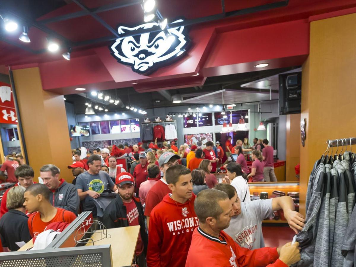 As Under Armour Tries To Cut Ties With Some Schools Wisconsin Athletics Calls Its Relationship Strong College Sports Madison Com