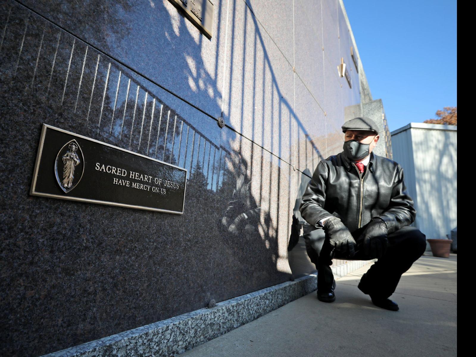 Madison Diocese Offering Free Committal Service Placement In Crypt For Cremated Remains Local News Madison Com