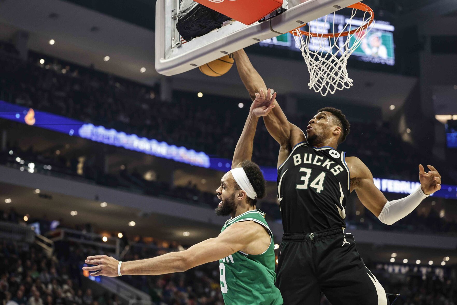 Jrue Holiday scores season-high 40 as Bucks beat Celtics in OT for