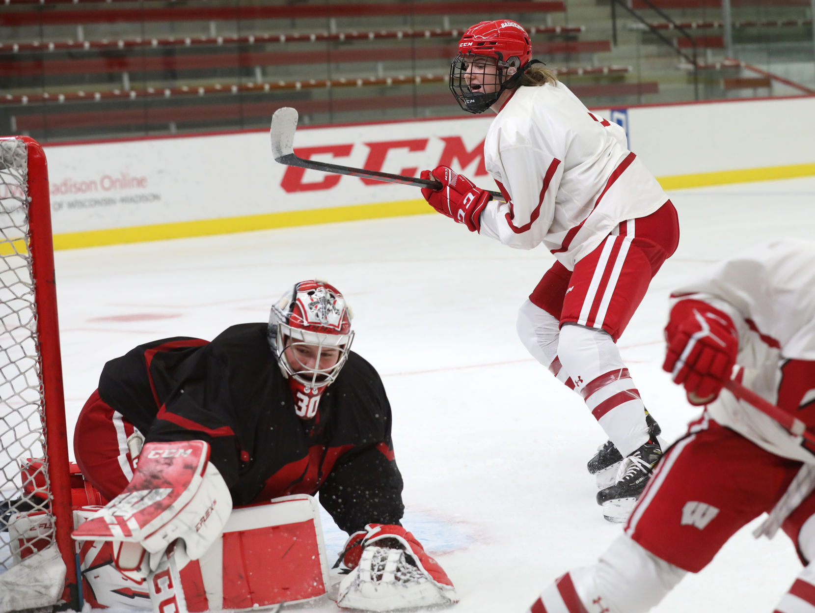 5 things to know about the Badgers womens hockey season opening series at Lindenwood
