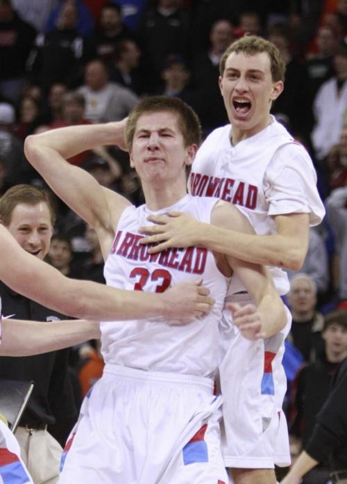 Wiaa Boys Basketball Bank Stays Open Late For Rushman Arrowhead