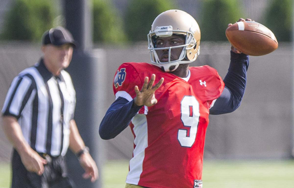 Badgers Football Could Notre Dame Qb Malik Zaire Follow Russell