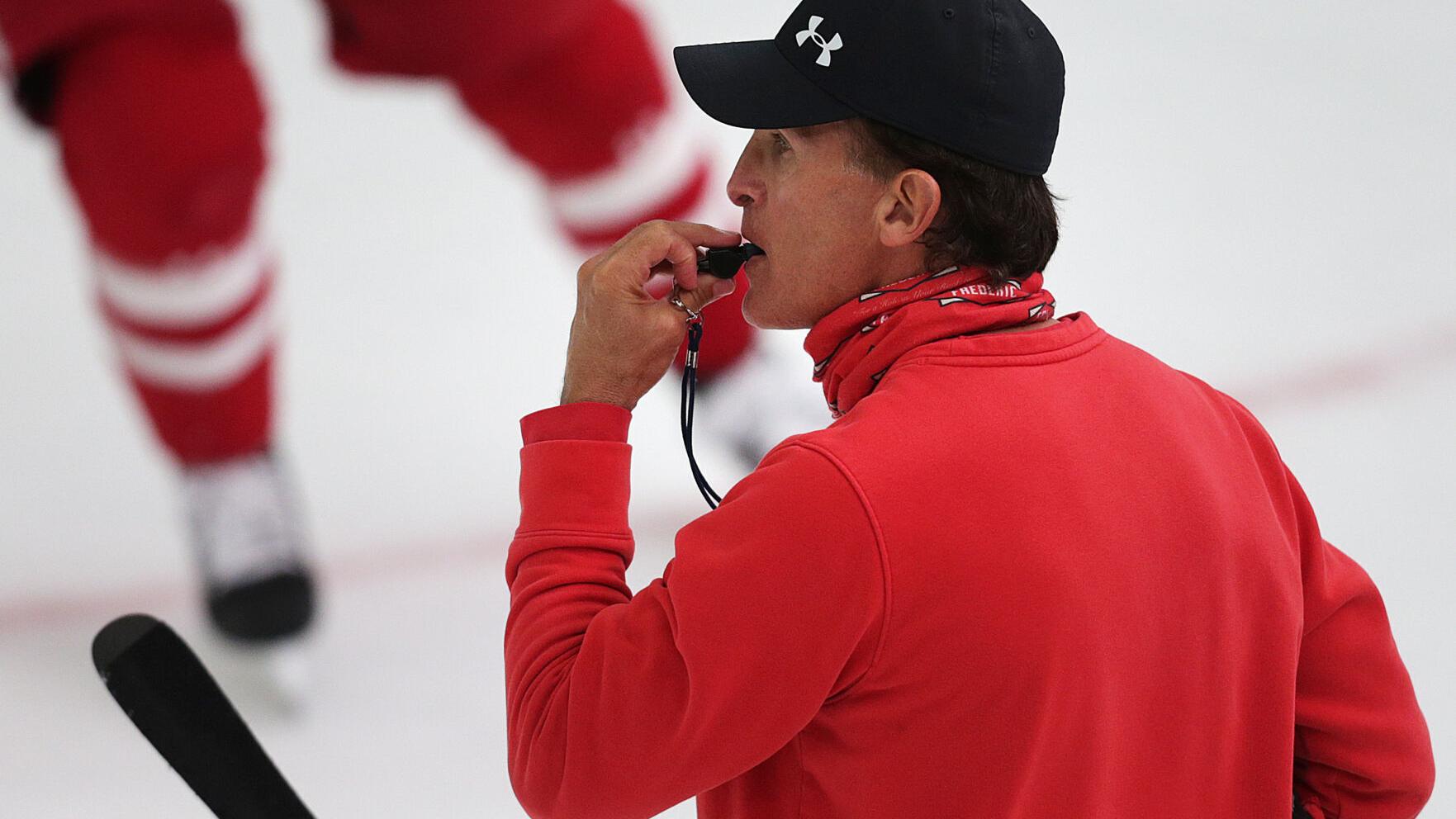 Tony Granato to return for another season as Wisconsin men's hockey coach