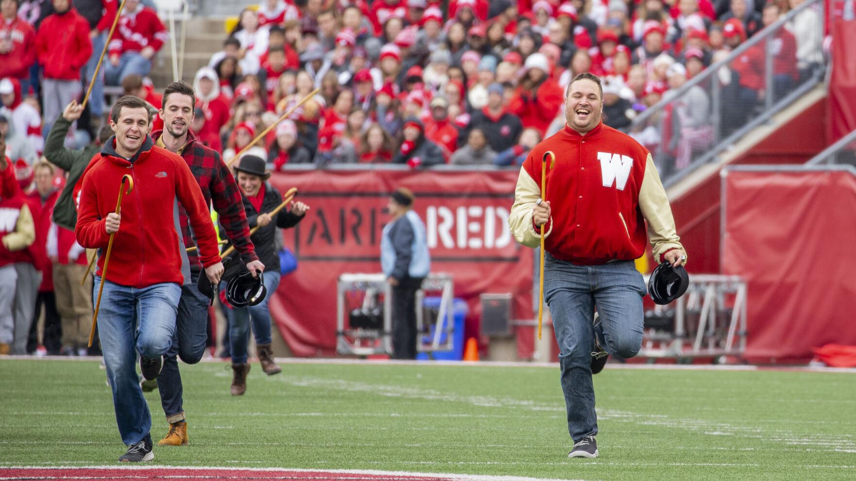 Jim Polzin: Injuries shortened Peter Konz's NFL career. But the former Wisconsin lineman found a Plan B