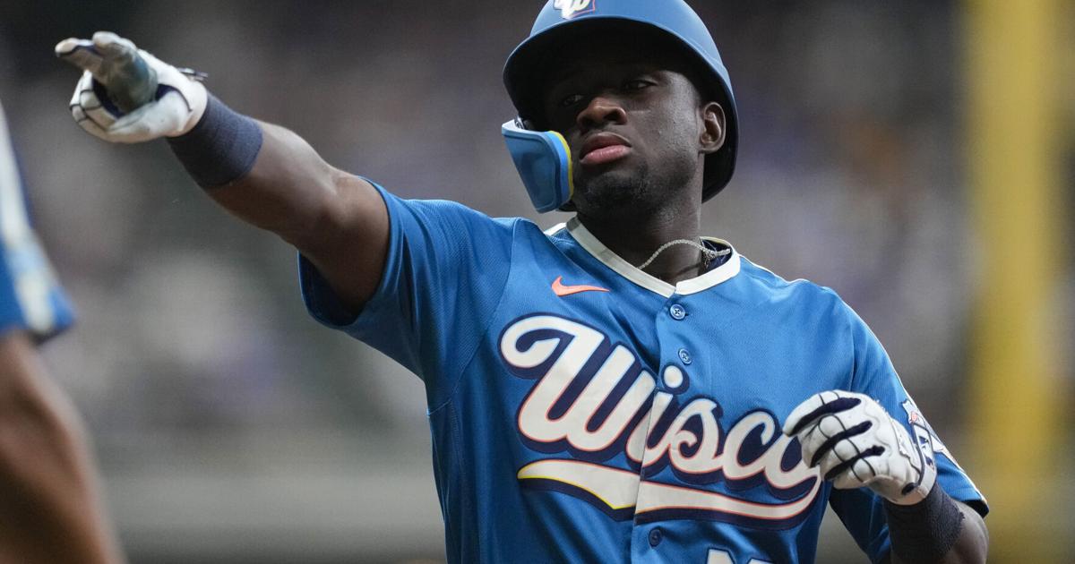Brewers walk off against Marlins in 1st game after All-Star break
