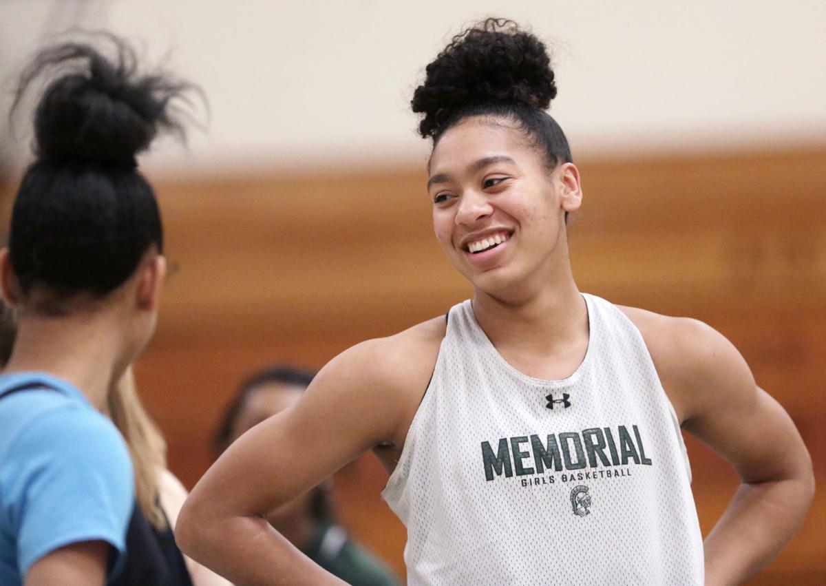 Prep Girls Basketball Madison Memorial S Leilani Kapinus Blossoms