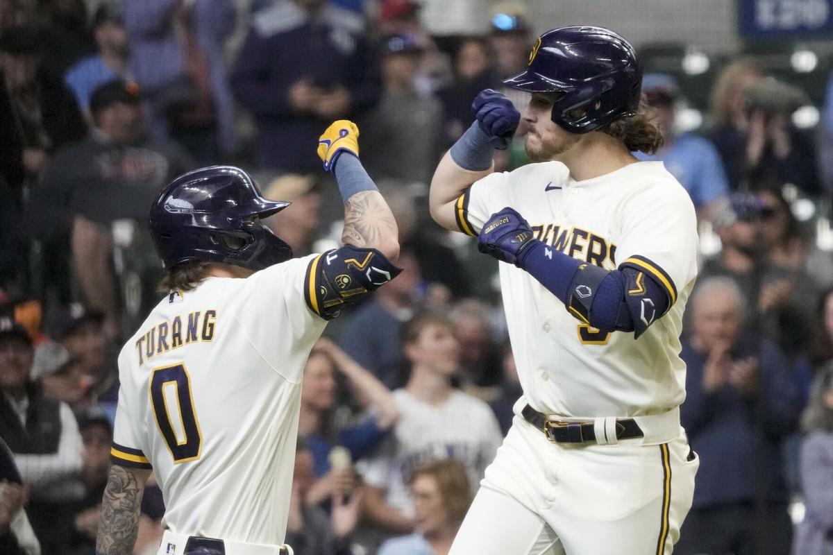 Brewers letting Craig Counsell figure out his future