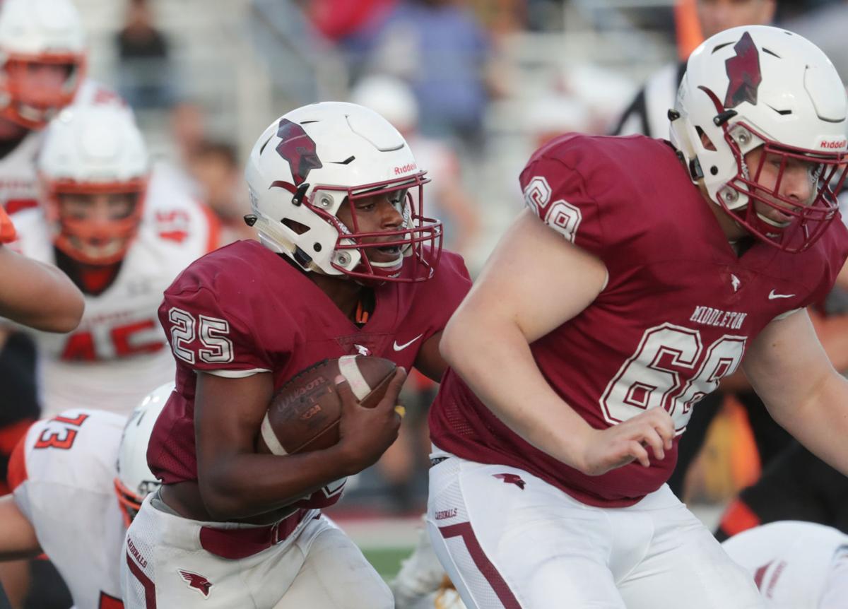 Middleton vs Verona Big Eight Conference football game