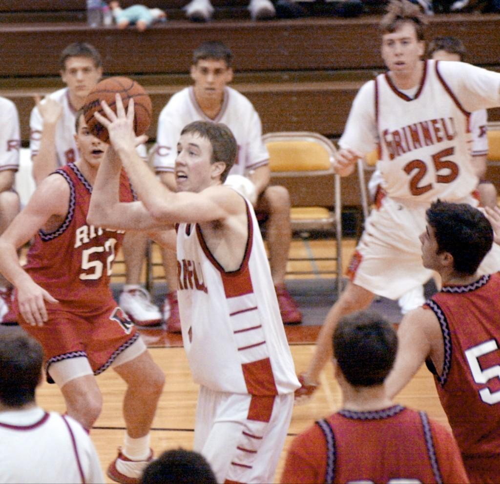 College Men S Basketball Grinnell Turns The Game On Its Head With